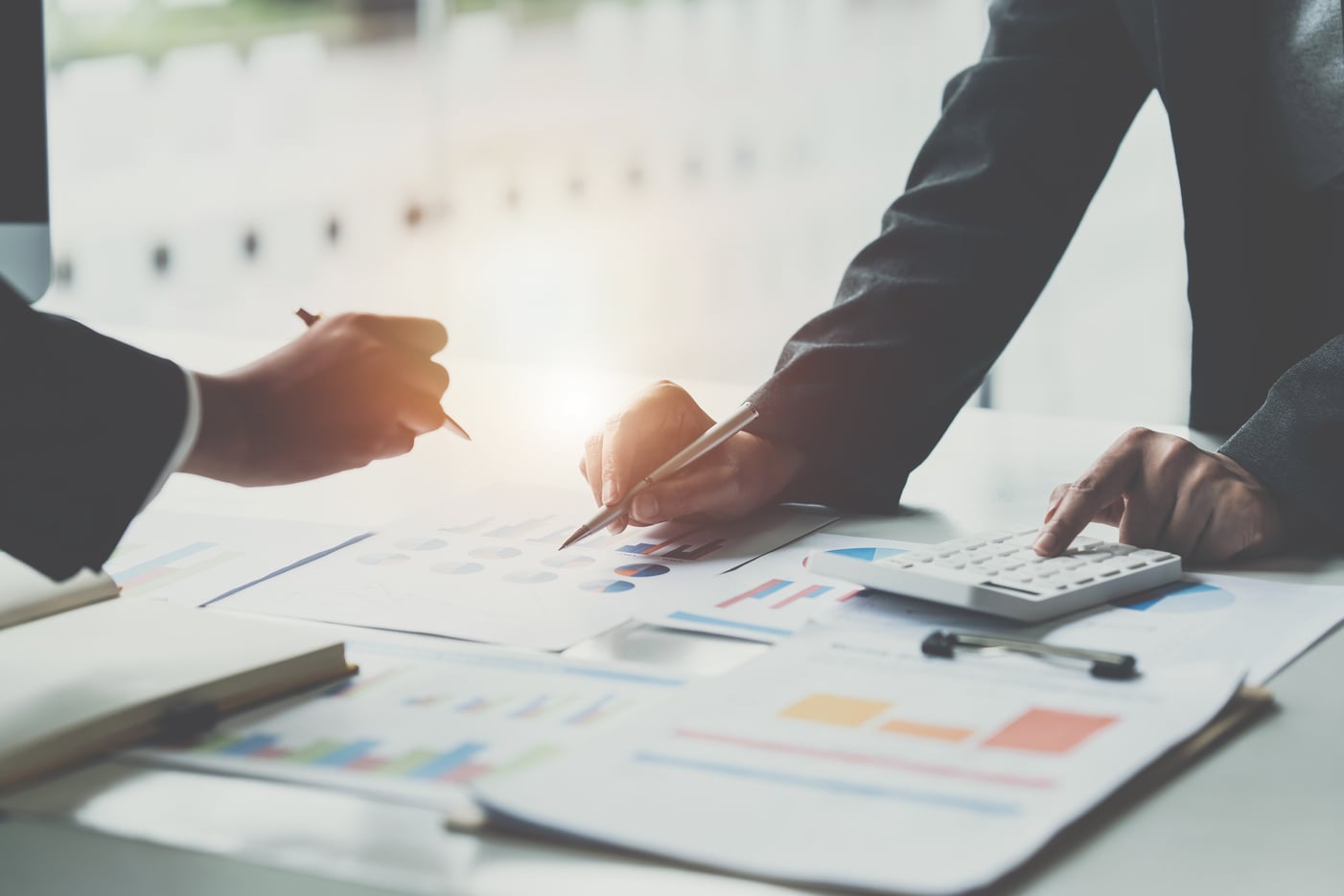 Fund managers team consultation and discuss about analysis I